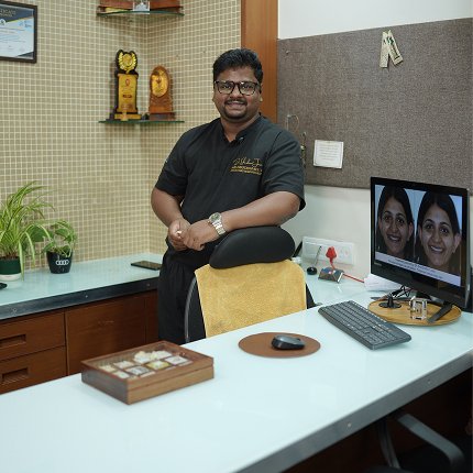 Dr. Shashwat Jain